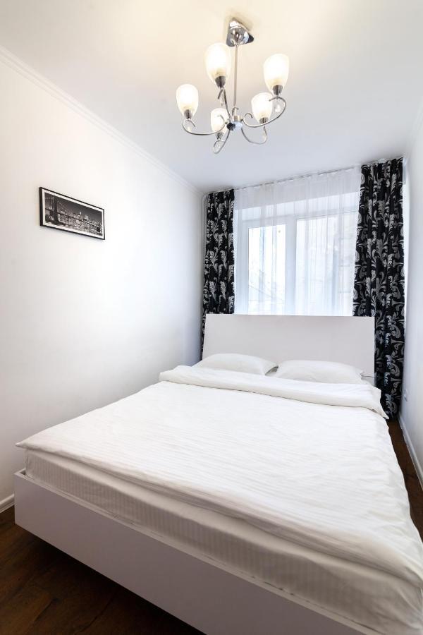 Leogrand Apartments On Svobody Lviv Exterior foto